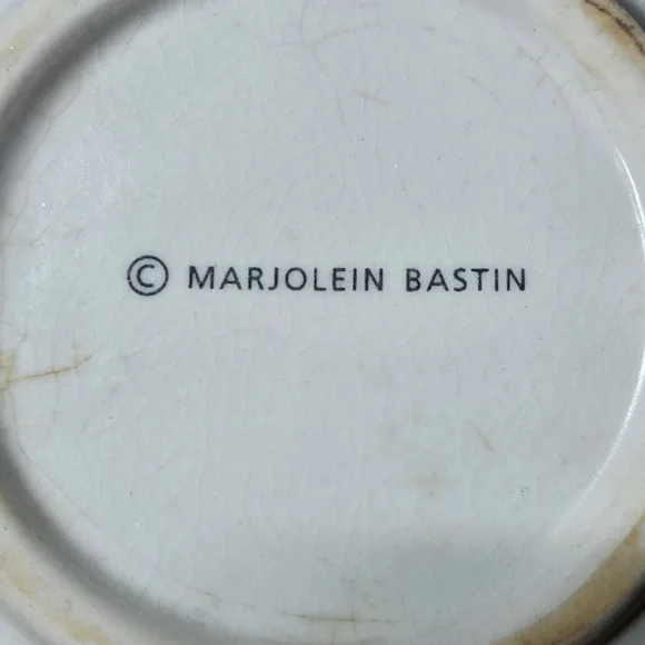 Marjolein Bastin Nature’s Sketchbook “Winter Snowbird” Hallmark Mug - Picture 11 of 12